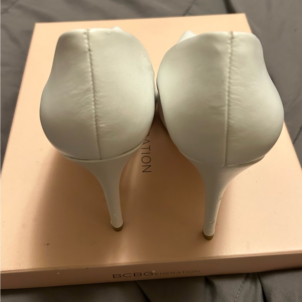 BCBGeneration Women's Cream Heels